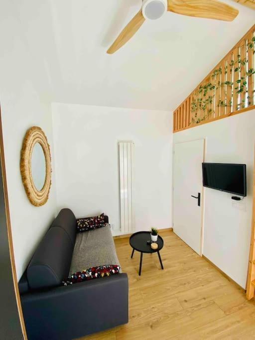 Chalet Cosy Secteur Calme Tram A 120 M Gare Aeroport Сенон Экстерьер фото