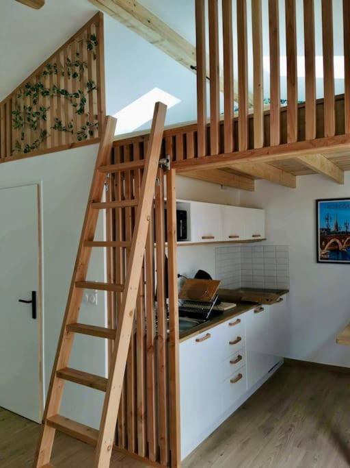 Chalet Cosy Secteur Calme Tram A 120 M Gare Aeroport Сенон Экстерьер фото