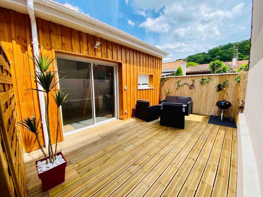 Chalet Cosy Secteur Calme Tram A 120 M Gare Aeroport Сенон Экстерьер фото