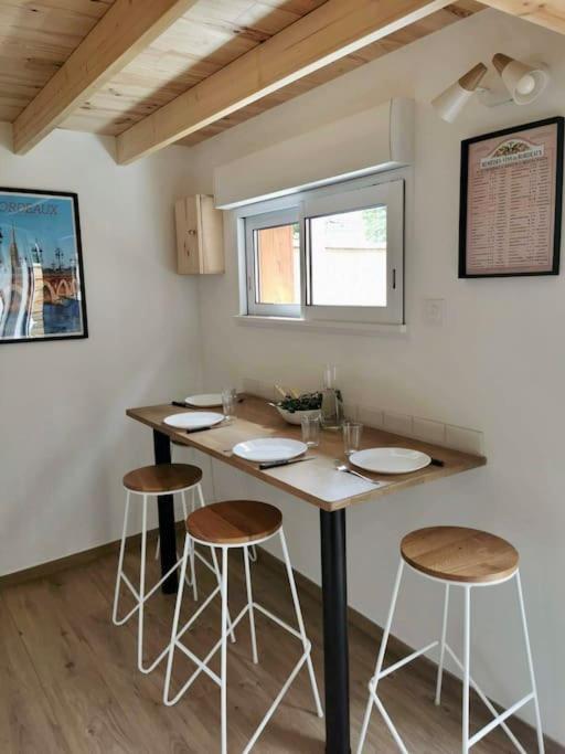 Chalet Cosy Secteur Calme Tram A 120 M Gare Aeroport Сенон Экстерьер фото